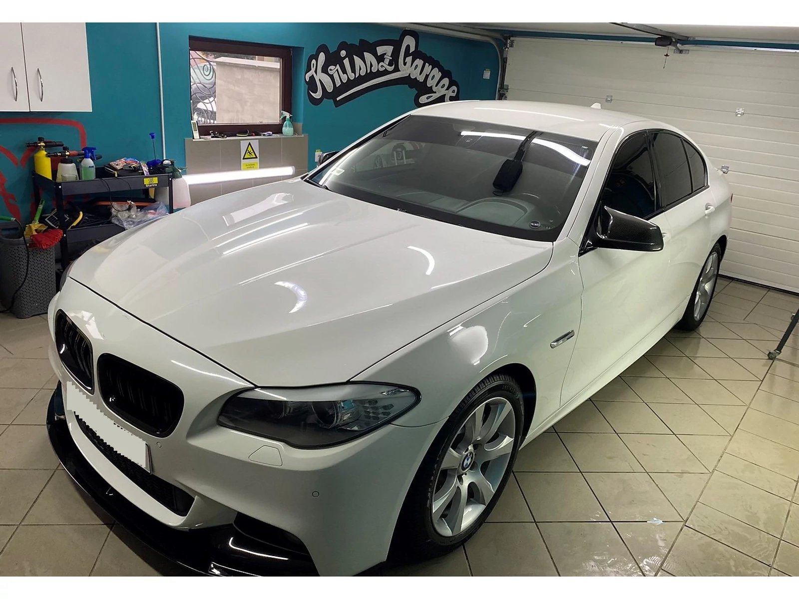 BMW F10 F11 modellek utastere