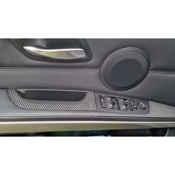 BMW E90/E91 vezető (bal) oldali ajtóbehuzó+konzol Carbon